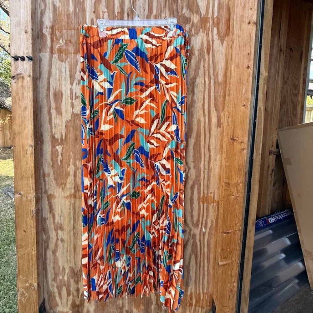 Flying Tomato Leaf-Pattern Maxi Skirt (Size 2X)